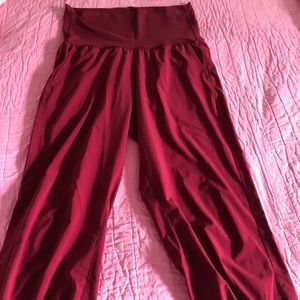 Lululemon cranberry cropped poncho pants